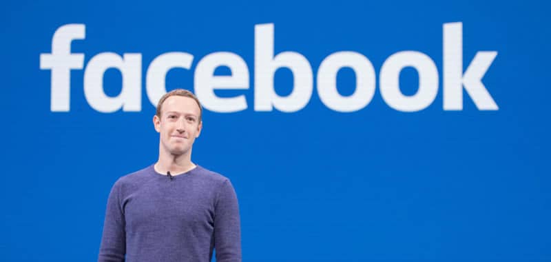 Mark Zuckerberg - Creador de Facebook | Biografía Informáticos | Mark Zuckerberg es cofundador y director ejecutivo del sitio web de redes sociales Facebook, así como uno de los multimillonarios más jóvenes del mundo