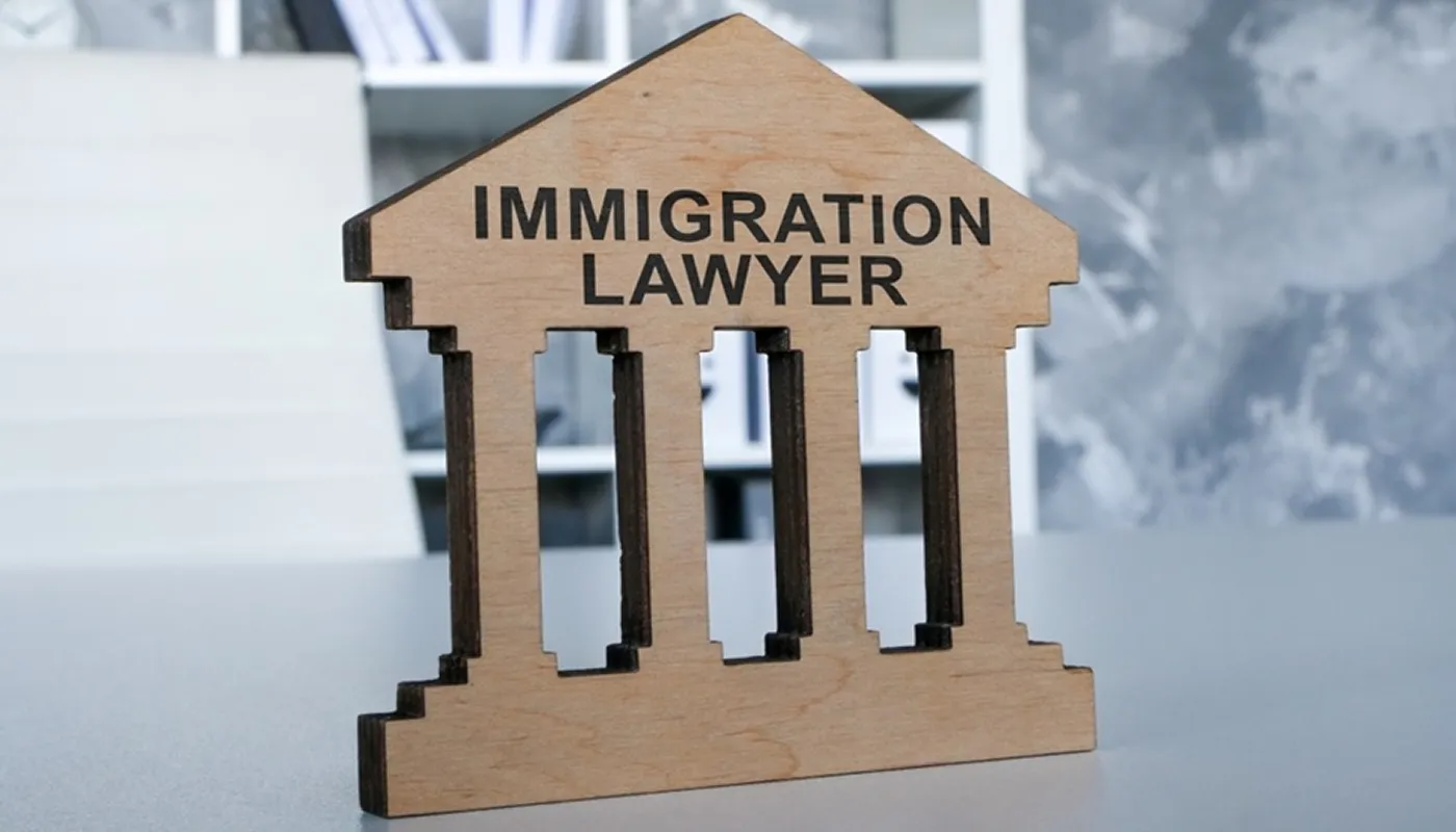 El papel de un Abogado de Inmigración VAWA en tu caso