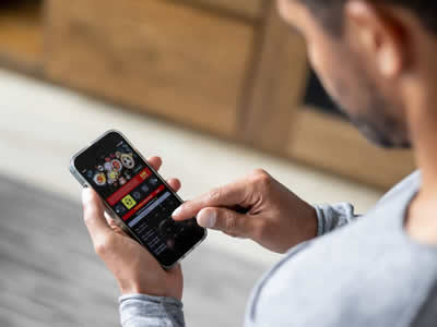 La complejidad oculta del desarrollo web para casinos online 