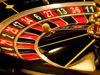 ¿Cómo minimizar los riesgos al jugar a la ruleta en línea?