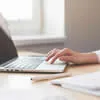 5 formas sencillas de acelerar su computadora portátil